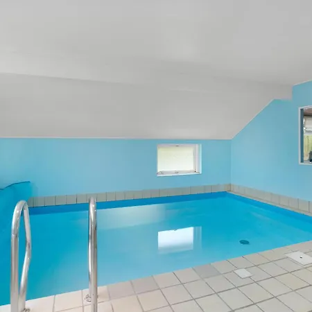 Holiday home Beautiful In With Indoor Swimming Pool