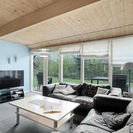 Feriehus Stunning In With Sauna