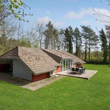 Beautiful In With Indoor Swimming Pool Holiday home *